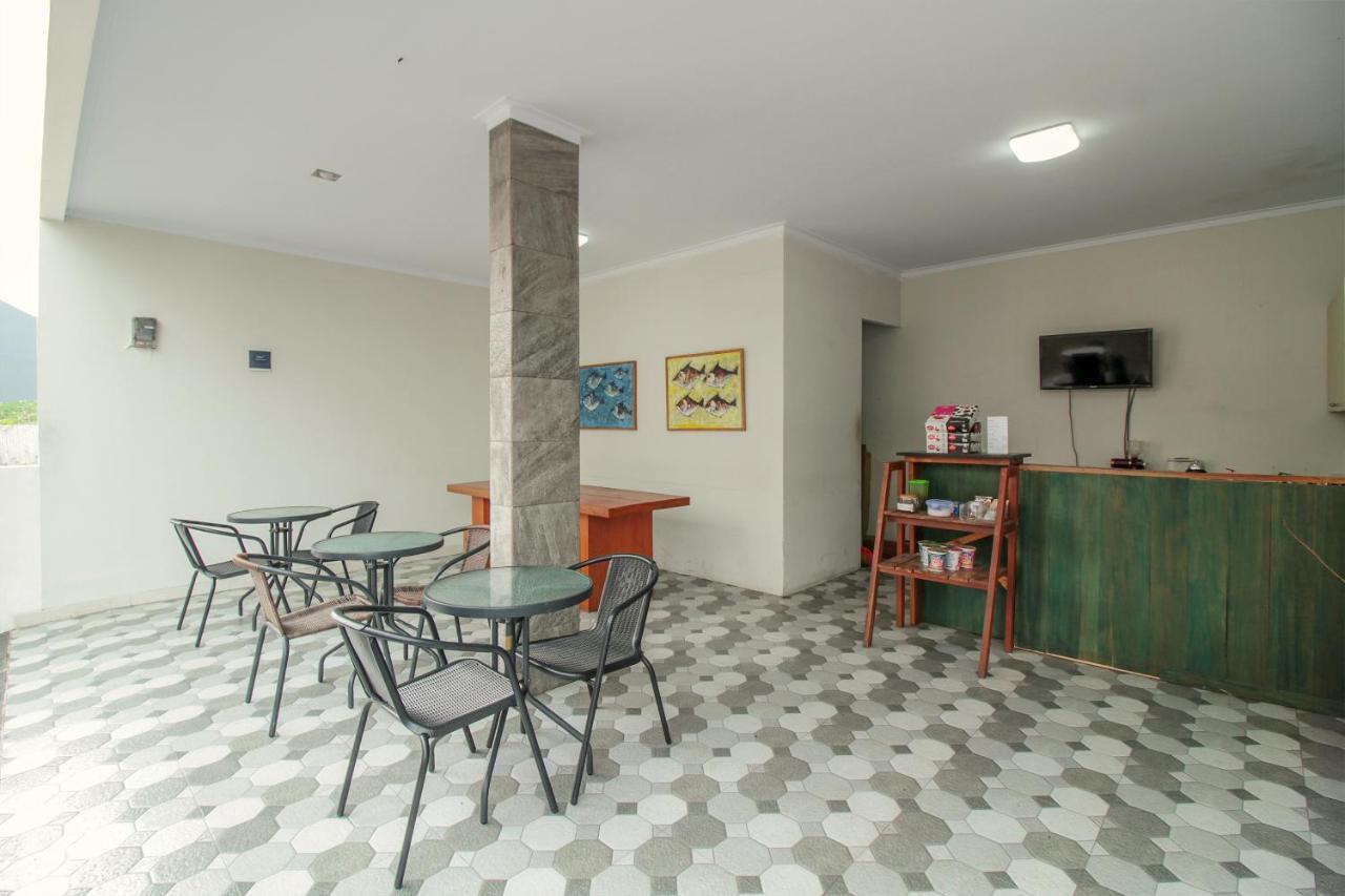 Oyo 396 Tibrae Residence Syariah Lembang Dış mekan fotoğraf