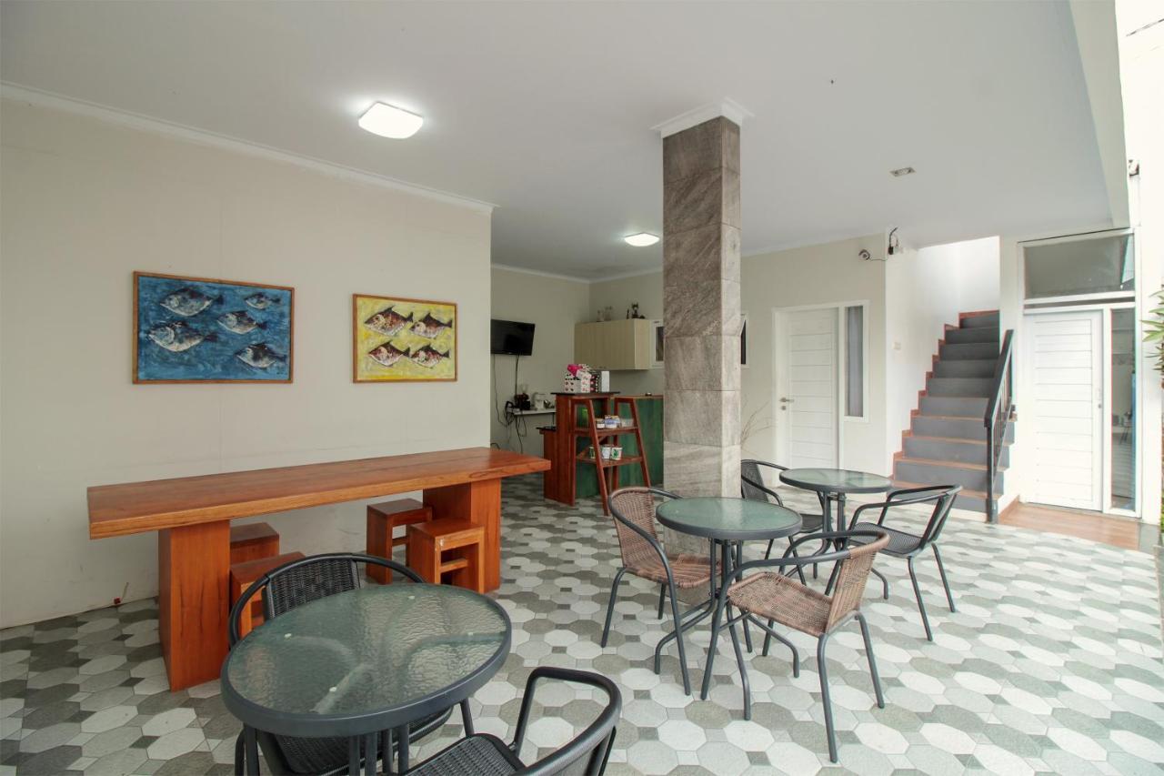 Oyo 396 Tibrae Residence Syariah Lembang Dış mekan fotoğraf