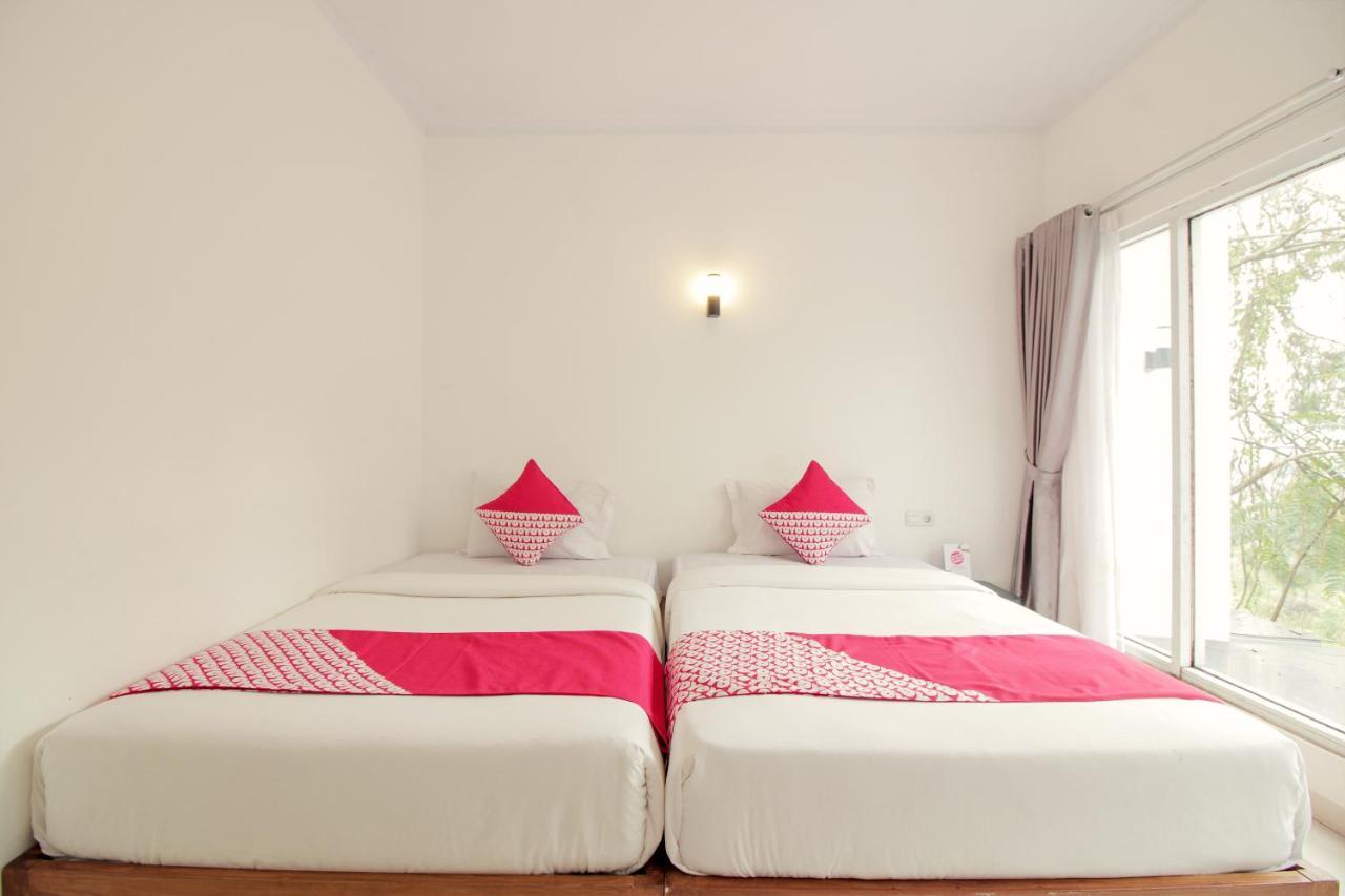 Oyo 396 Tibrae Residence Syariah Lembang Dış mekan fotoğraf