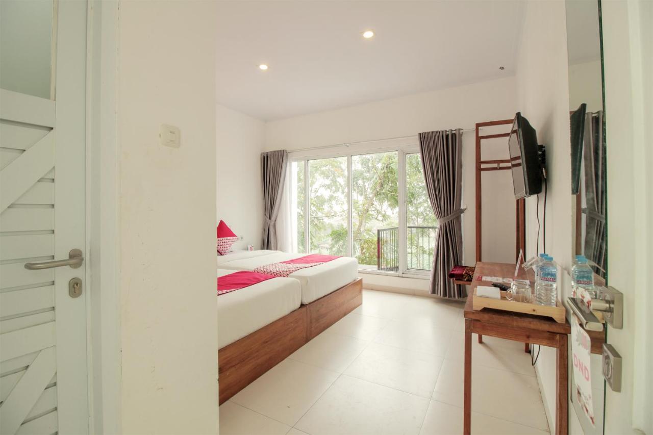 Oyo 396 Tibrae Residence Syariah Lembang Dış mekan fotoğraf