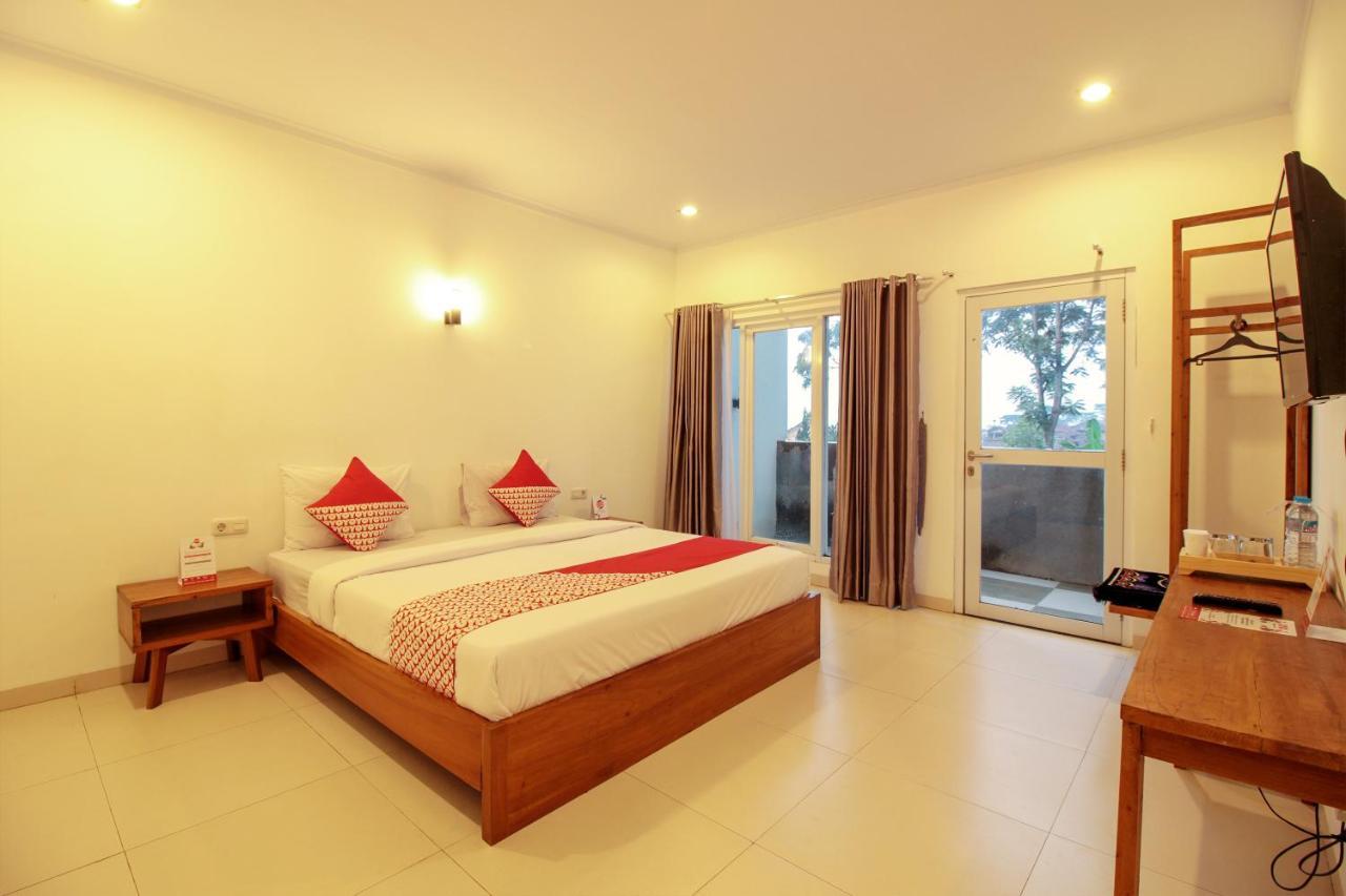Oyo 396 Tibrae Residence Syariah Lembang Dış mekan fotoğraf